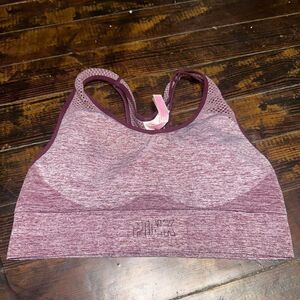 Victoria’s Secret Pink seamless lightly lined M yoga sporty bra